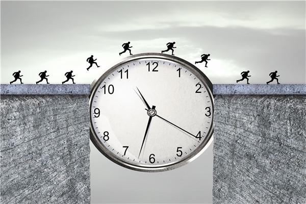 黑夜无论怎样悠长，白昼总会到来