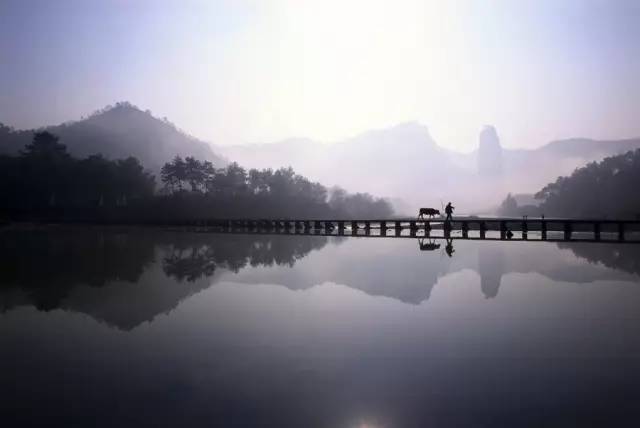南怀瑾老师：人生就是一场假戏真做