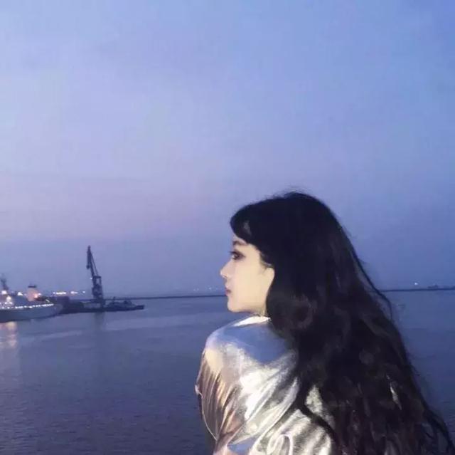 何必念念不忘是嫌他不够残忍还是怪自己不够愚蠢 何必念念不忘是嫌他不够残忍还是怪自己不够愚蠢