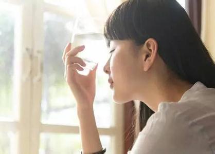 与人相处，好处就好，不好处就疏远