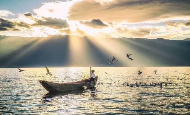 经典爱情语录:感情,需要的是理解;相处,需要的是默契;陪伴,需要的是耐心 经典爱情语录:感情,需要的是理解;相处,需要的是默契;陪伴,需要的是耐心