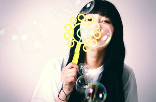 生活将我们磨圆，是为了让我们滚得更远