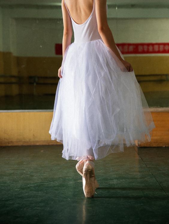 情感语录:爱情就像乘法,一人为零,结果也终究是零 情感语录:爱情就像乘法,一人为零,结果也终究是零