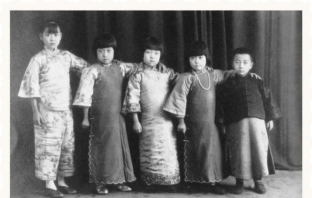 张爱玲经典语录,一生至少要读一次 张爱玲经典语录,一生至少要读一次