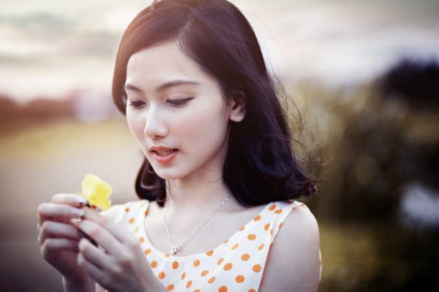人生感悟：人生如戏，且行且珍惜